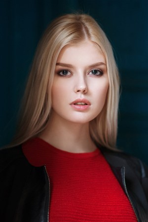 女人叉开大腿让男人操 功能演示